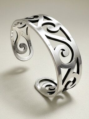 James Avery retired wave swirl heavy thick wide cuff bracelet